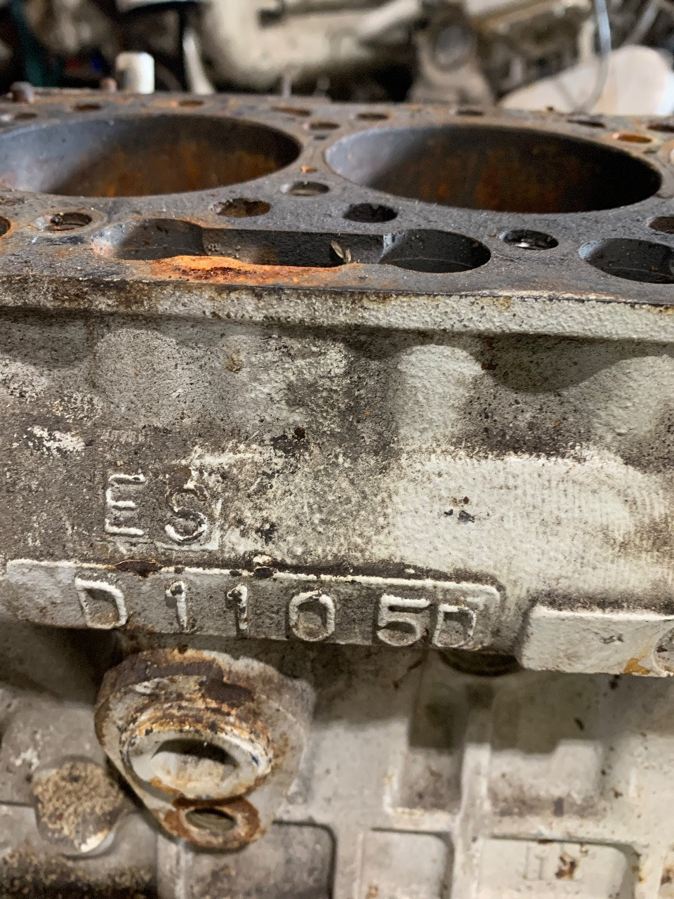 Kubota D1105 Bare Cylinder Block 3-Cylinder Diesel Engine Core - Used