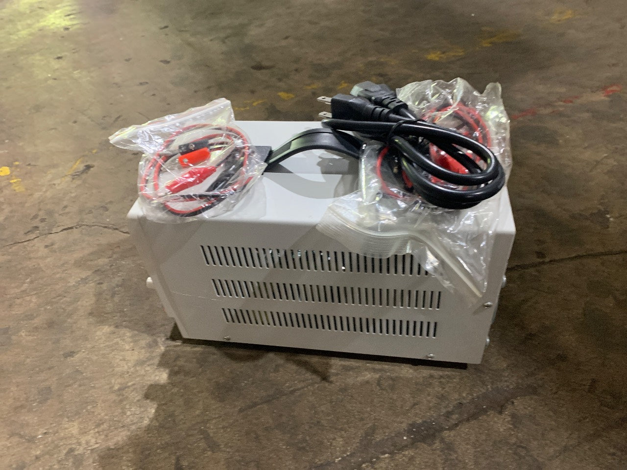 Wuxi Qiaowei QW-MS3010D 0-30V 0-10A Adjustable DC Power Supply - New