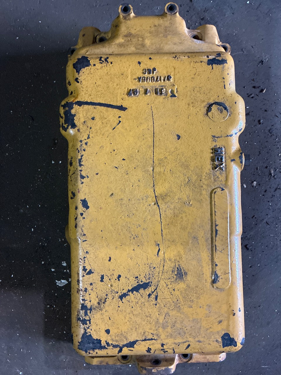 Caterpillar Cast Iron Engine Oil Pan - Used Take-Off