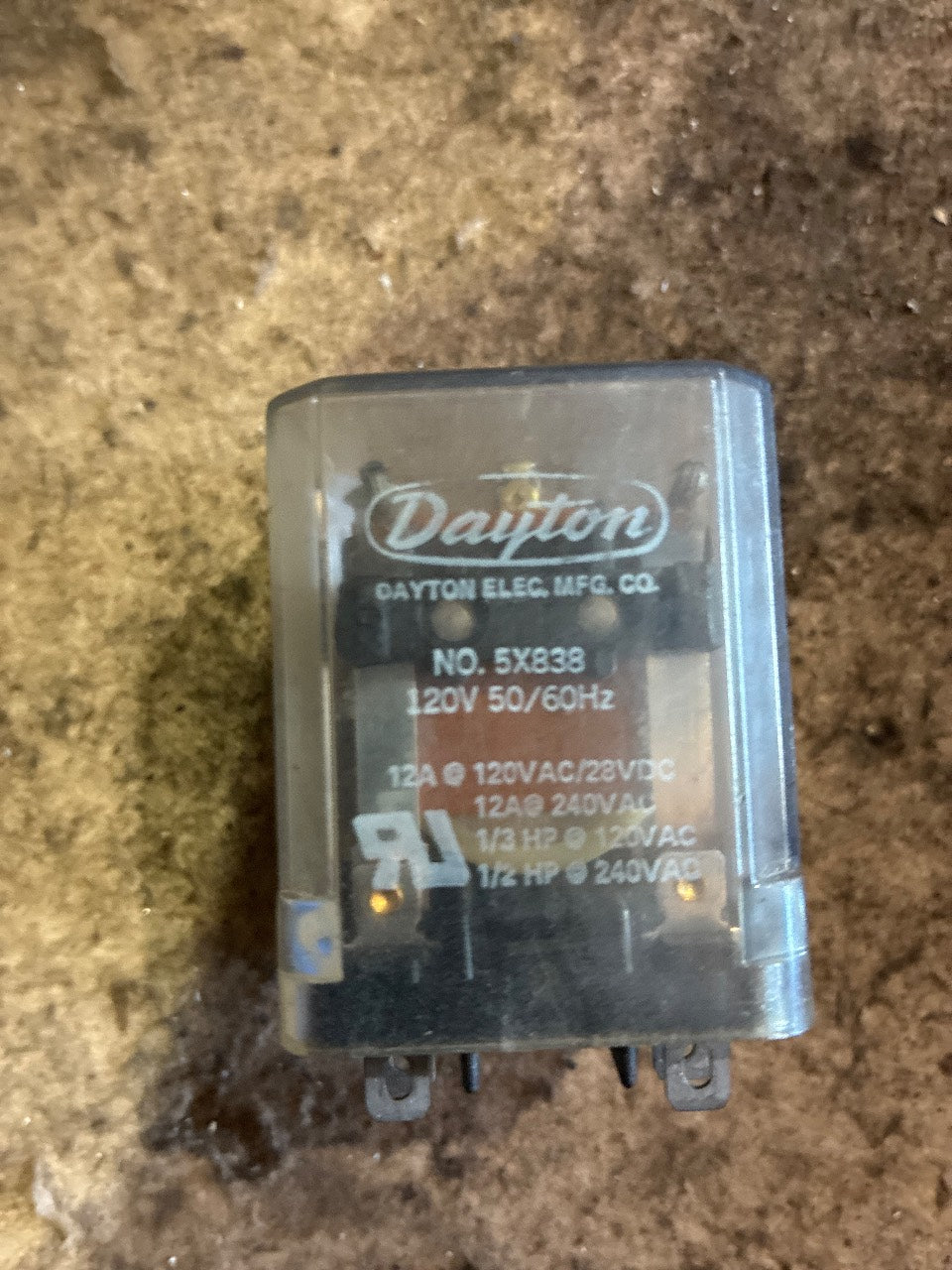 Dayton 5X838 General Purpose Relay 120VAC 12A DPDT 8-Pin - Used