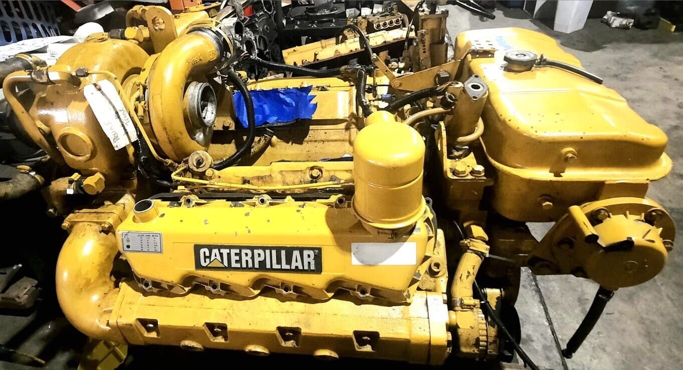 CATERPILLAR 3208 DIESEL MARINE ENGINE 435 HP. BOB-TAIL / RUNNING TAKE-OUT