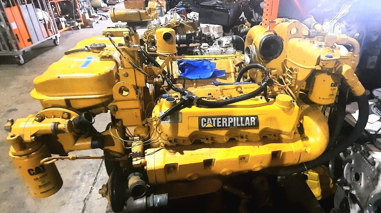CATERPILLAR 3208 DIESEL MARINE ENGINE 435 HP. BOB-TAIL / RUNNING TAKE-OUT