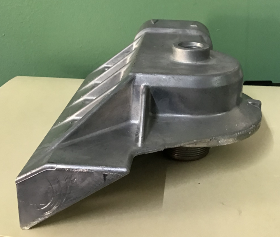 R134571 - JOHN DEERE ADAPTER FITTING PowerTech 4.5L & 6.8L NEW FREE SHIPPING