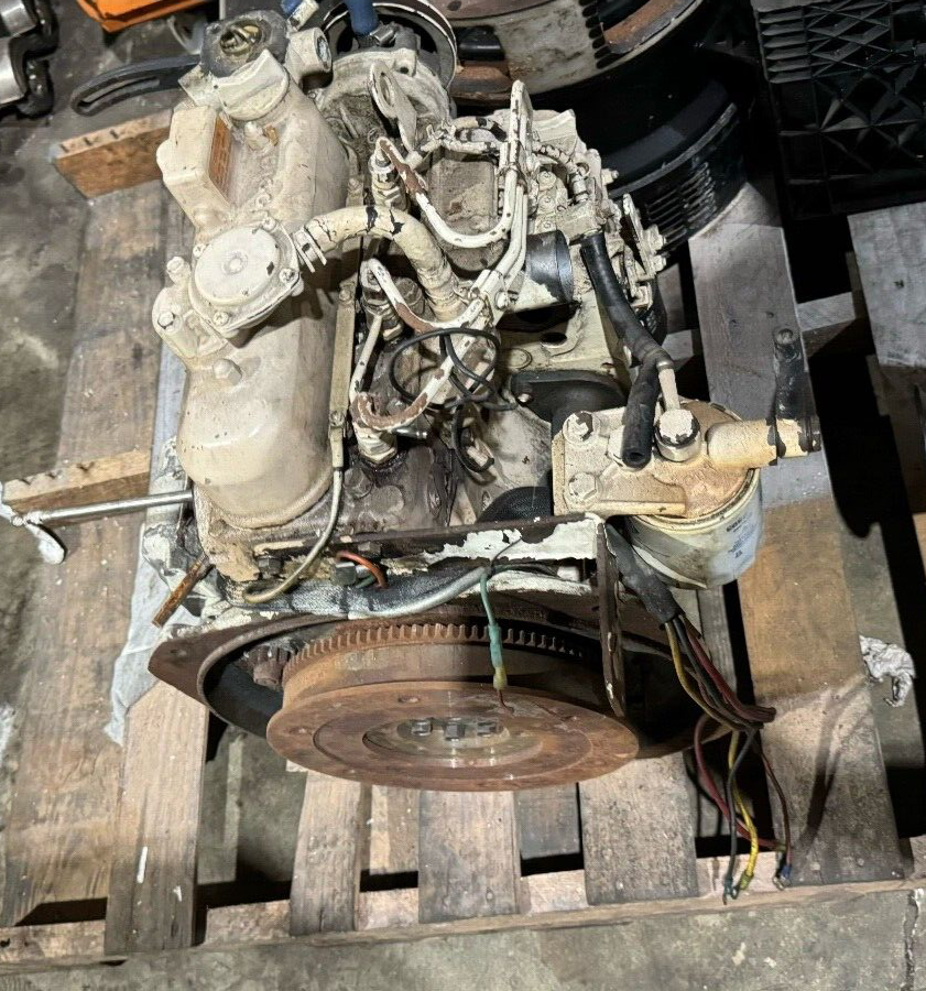 Kubota D1105 Diesel Marine Engine 1.23L  / 24.8 HP at 3000 RPM's USED