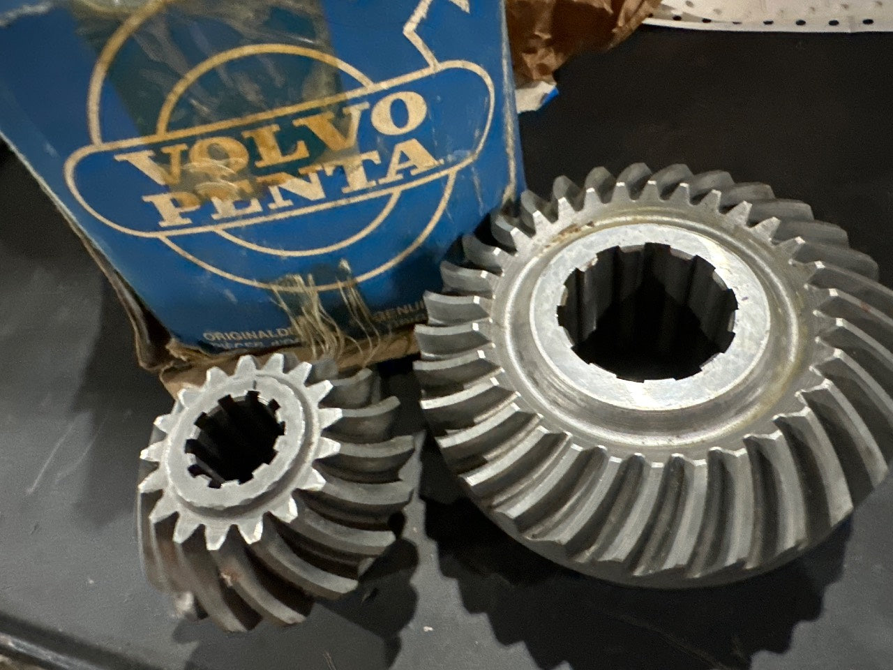 Volvo Penta Upper Gear Set Pinion & Ring Gear for 270 275 280 285 290 SP-A Sterndrive - Used