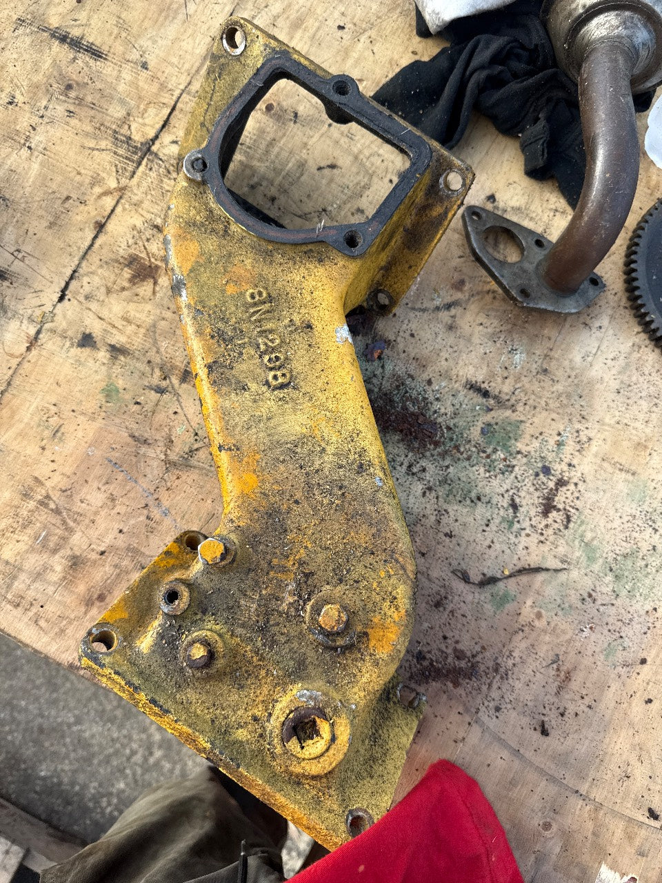 Caterpillar 8N1298 Cast Iron Support Bracket / Adapter Housing - Used