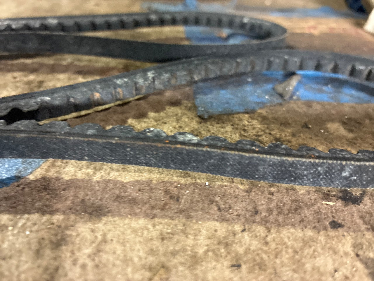 Gates 15418 Cogged V-Belt - New