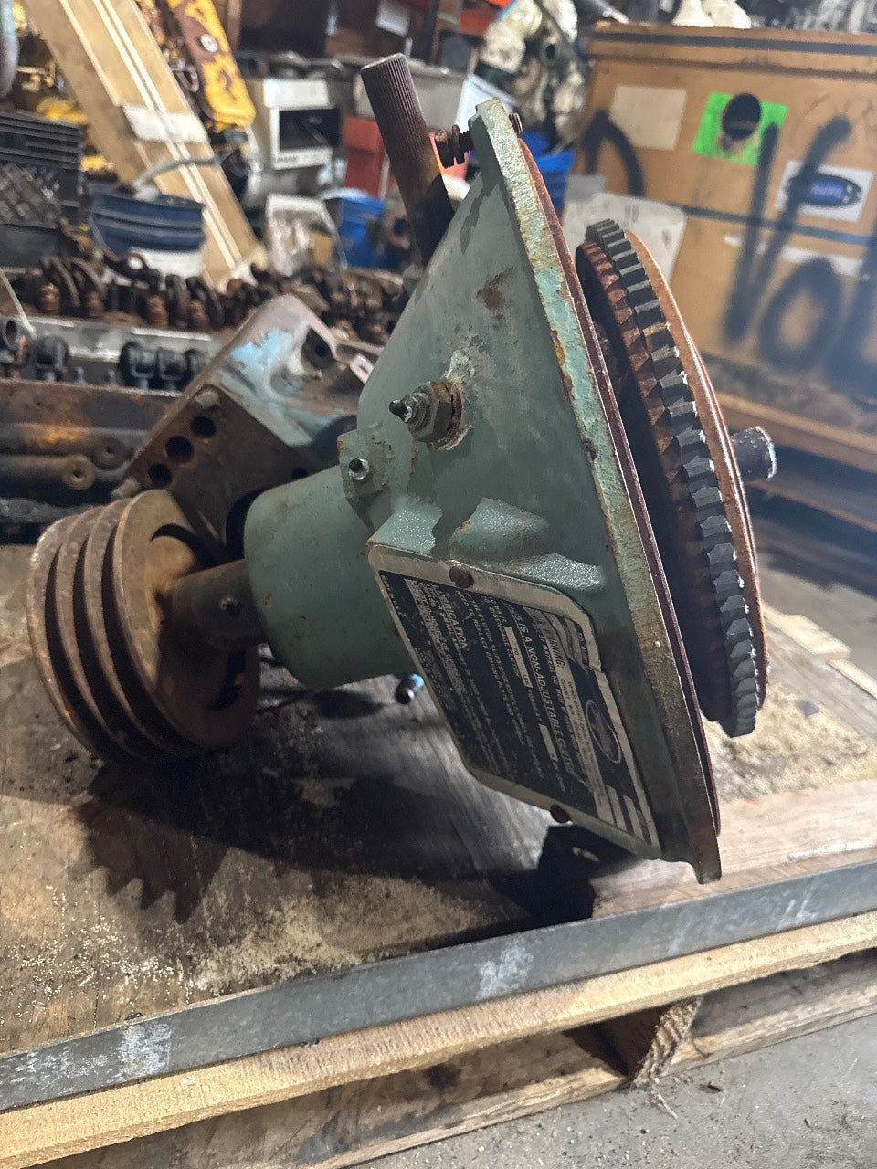 Twin Disc SP111HP3 Non-Adjustable Over-Center PTO Clutch Assembly with Flywheel & V-Belt Pulley - Used