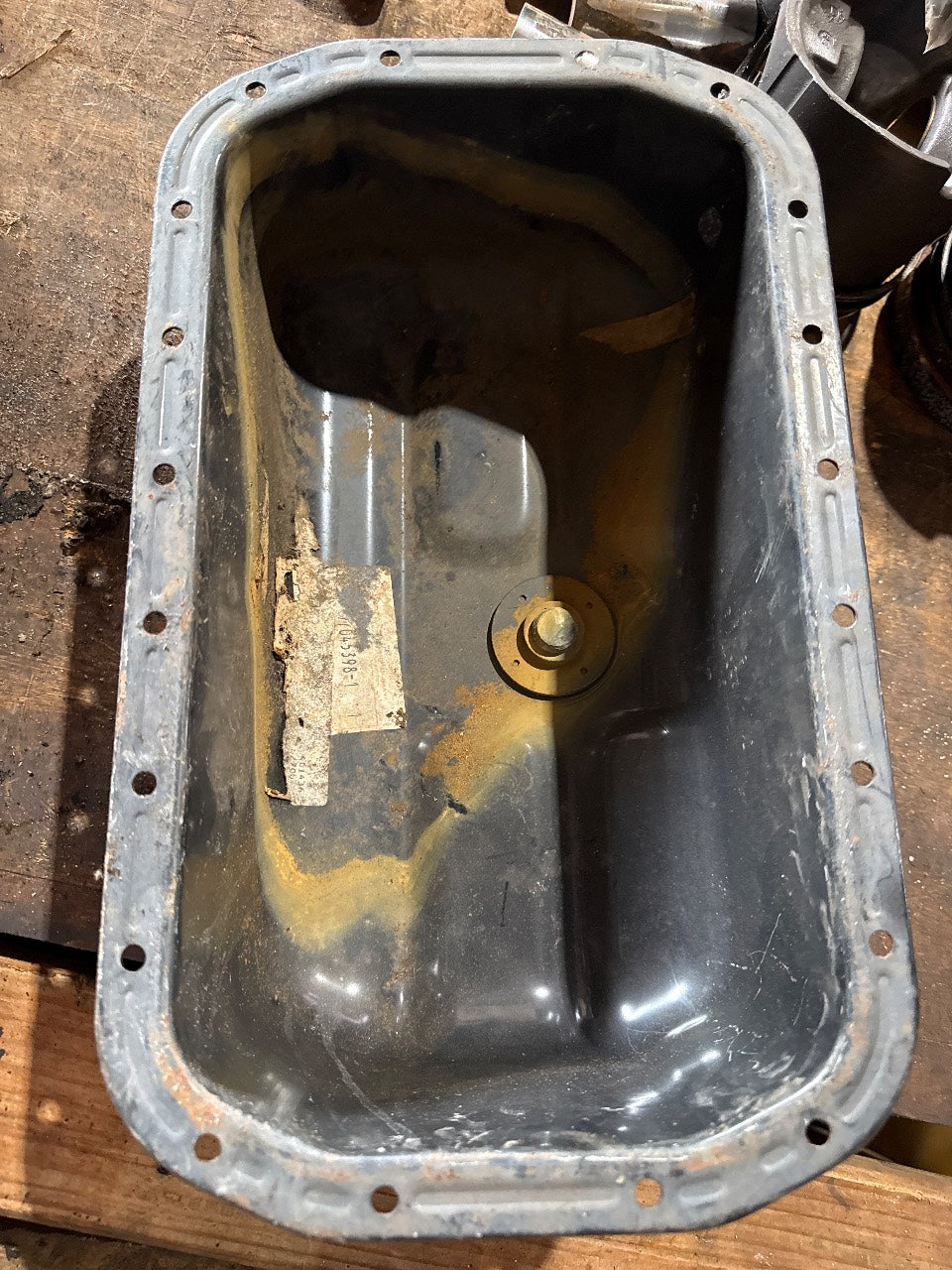 Isuzu 8-97045398-1 Engine Oil Pan for 4HK1 - Used