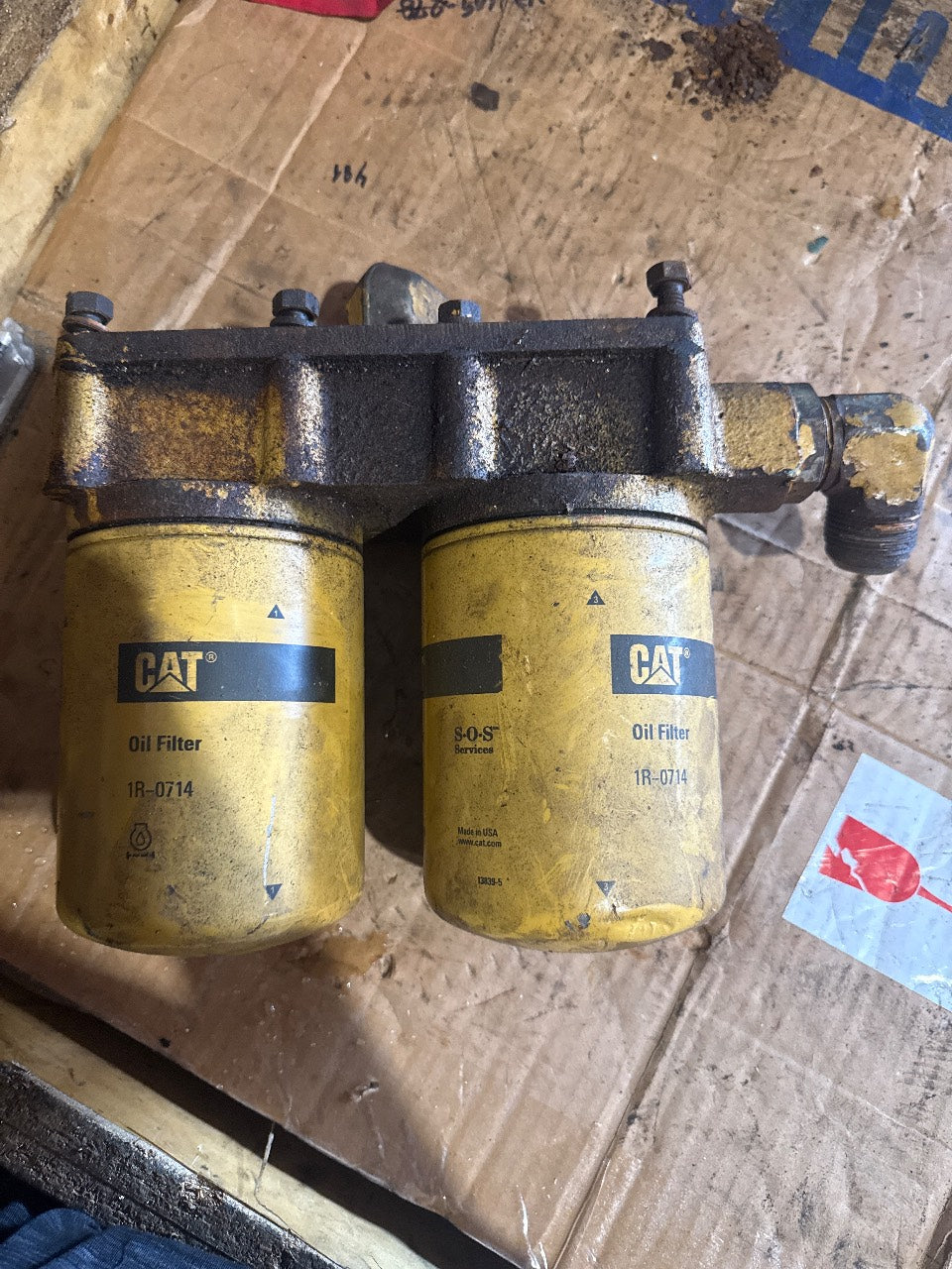 Caterpillar Dual Oil Filter Base Assembly with 1R-0714 Filters - Used