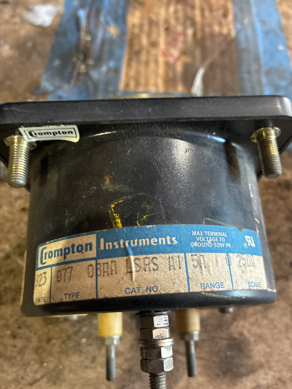 Crompton Instruments 077-08AA-LSRS-H1 AC Ammeter 0-250A Switchboard Panel Meter - Used
