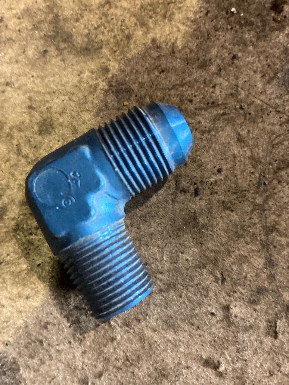 MS20822 Blue Anodized Aluminum 90° Elbow AN Flare to Male NPT Adapter Fitting - Used