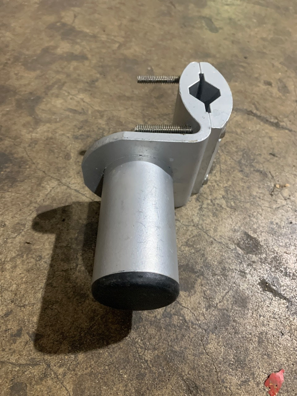 TACO Marine ShadeFin Mini Square Tube Rail Mount - Used