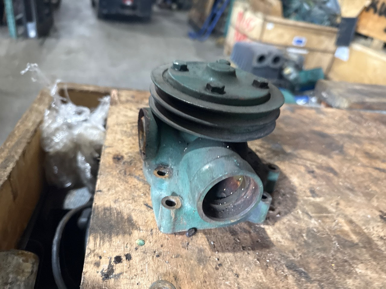 Volvo Penta 844422 Freshwater Coolant Circulation Pump for MD40 / TMD40 / TAMD40 / AQAD40 - Used