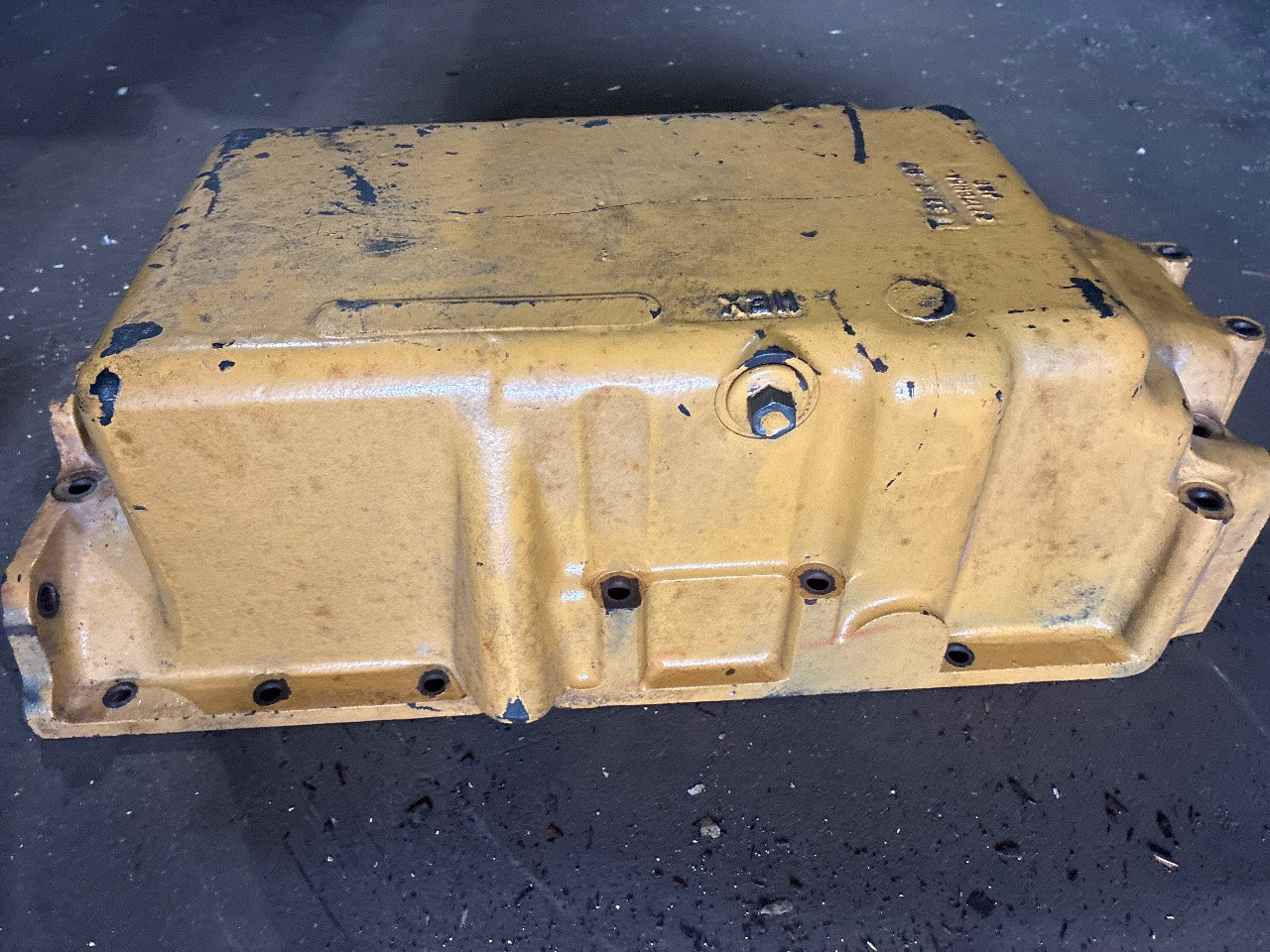 Caterpillar Cast Iron Engine Oil Pan - Used Take-Off