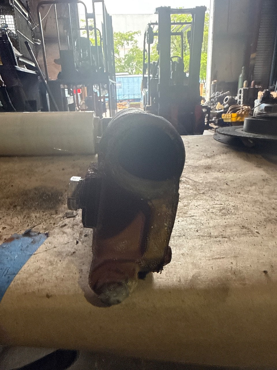 Caterpillar 9Y1462 Marine Engine Oil Cooler Housing with Core for CAT 3208 - Used