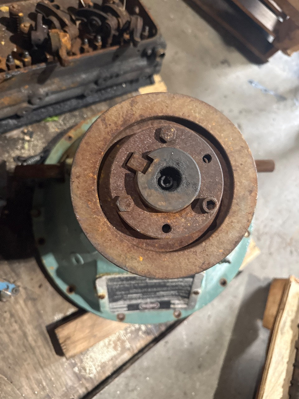 Twin Disc SP111HP3 Non-Adjustable Over-Center PTO Clutch Assembly with Flywheel & V-Belt Pulley - Used