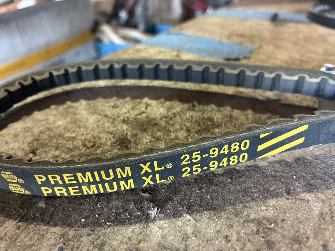NAPA 25-9480 Premium XL Cogged V-Belt - New