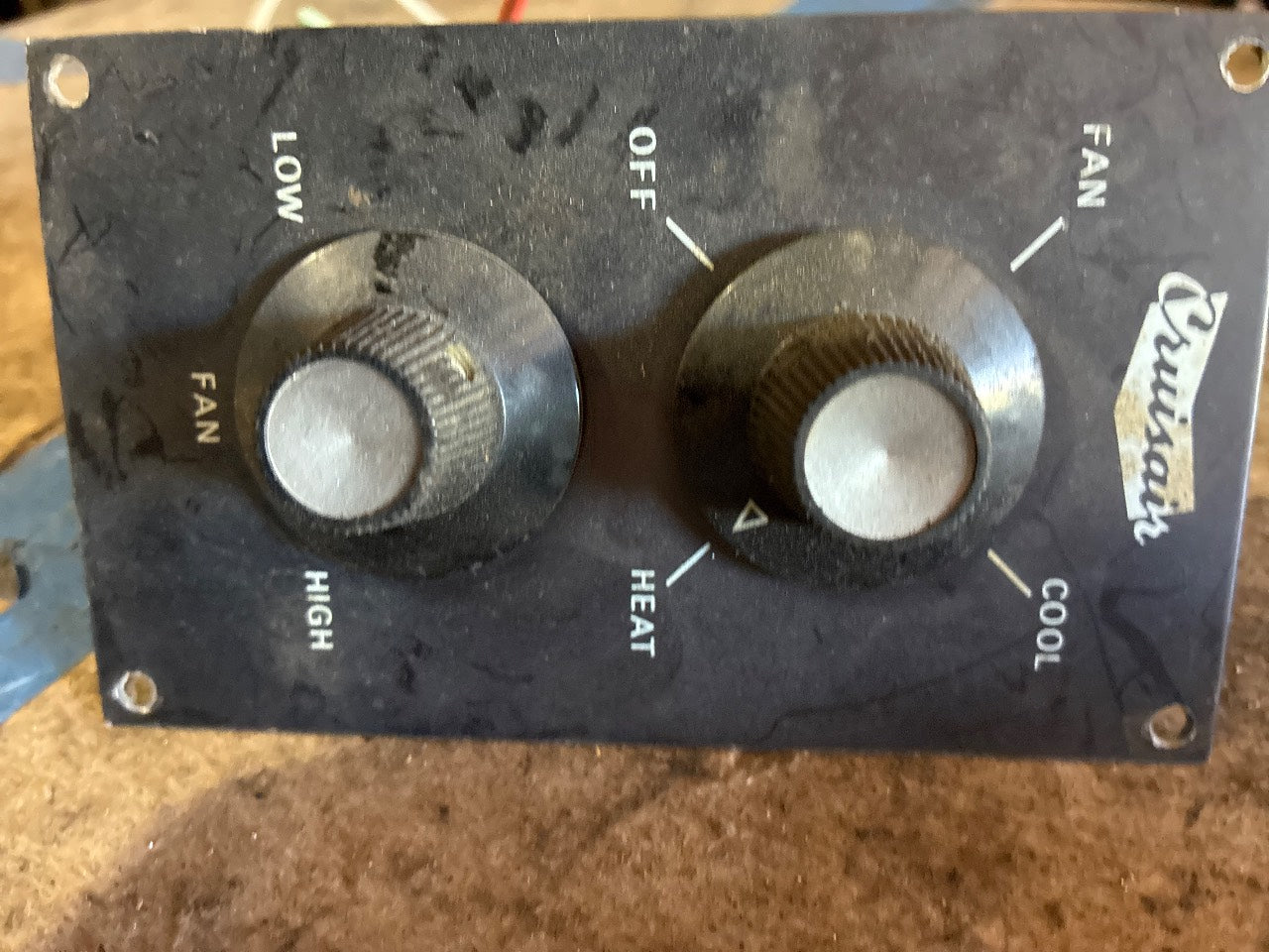 Cruisair SA43-2B Switch Assembly Fan / Heat-Cool Control Panel 115VAC - Used