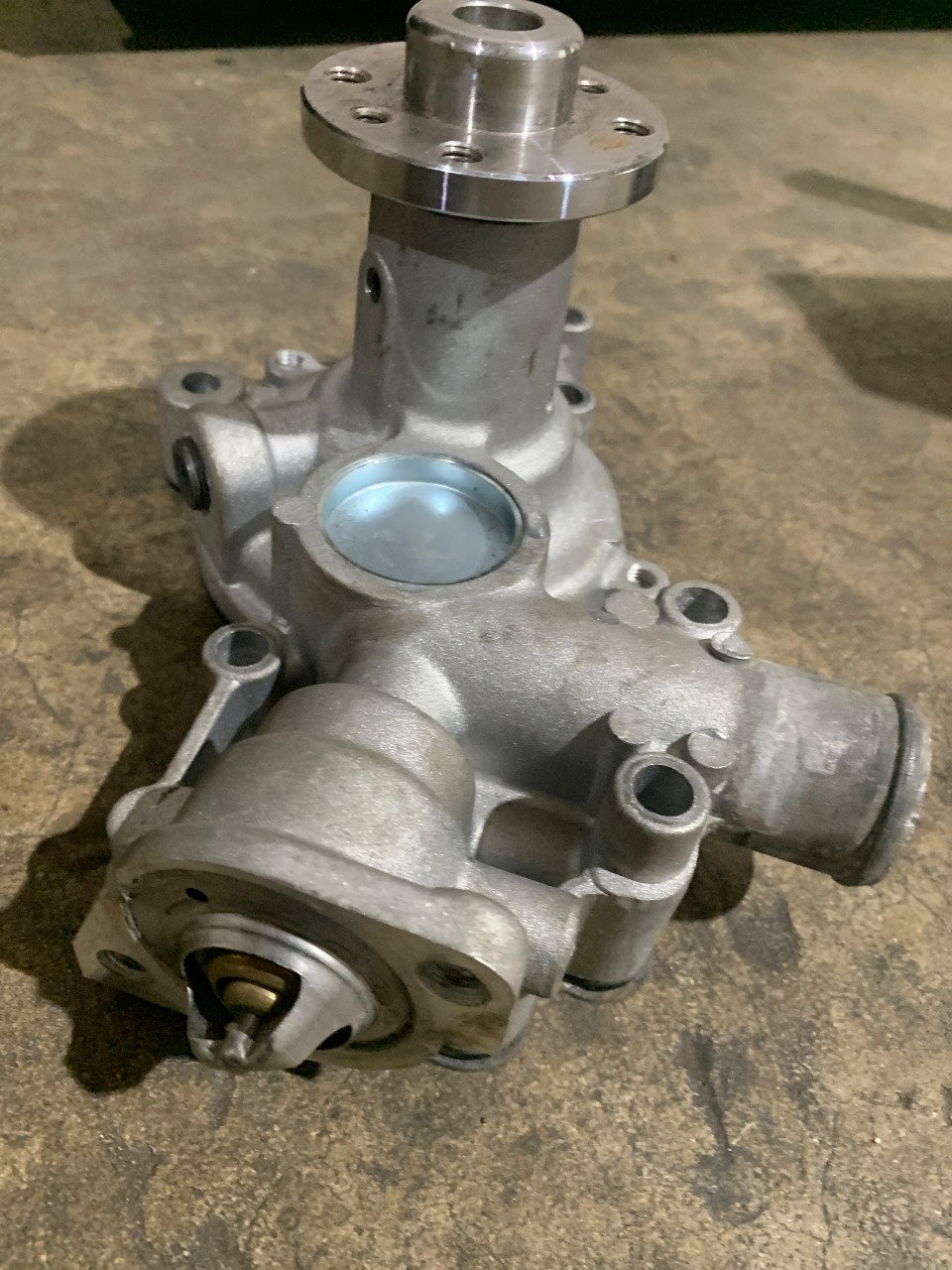 Isuzu 4LE1 / 4LE2 Engine Coolant Water Pump Assembly - Used