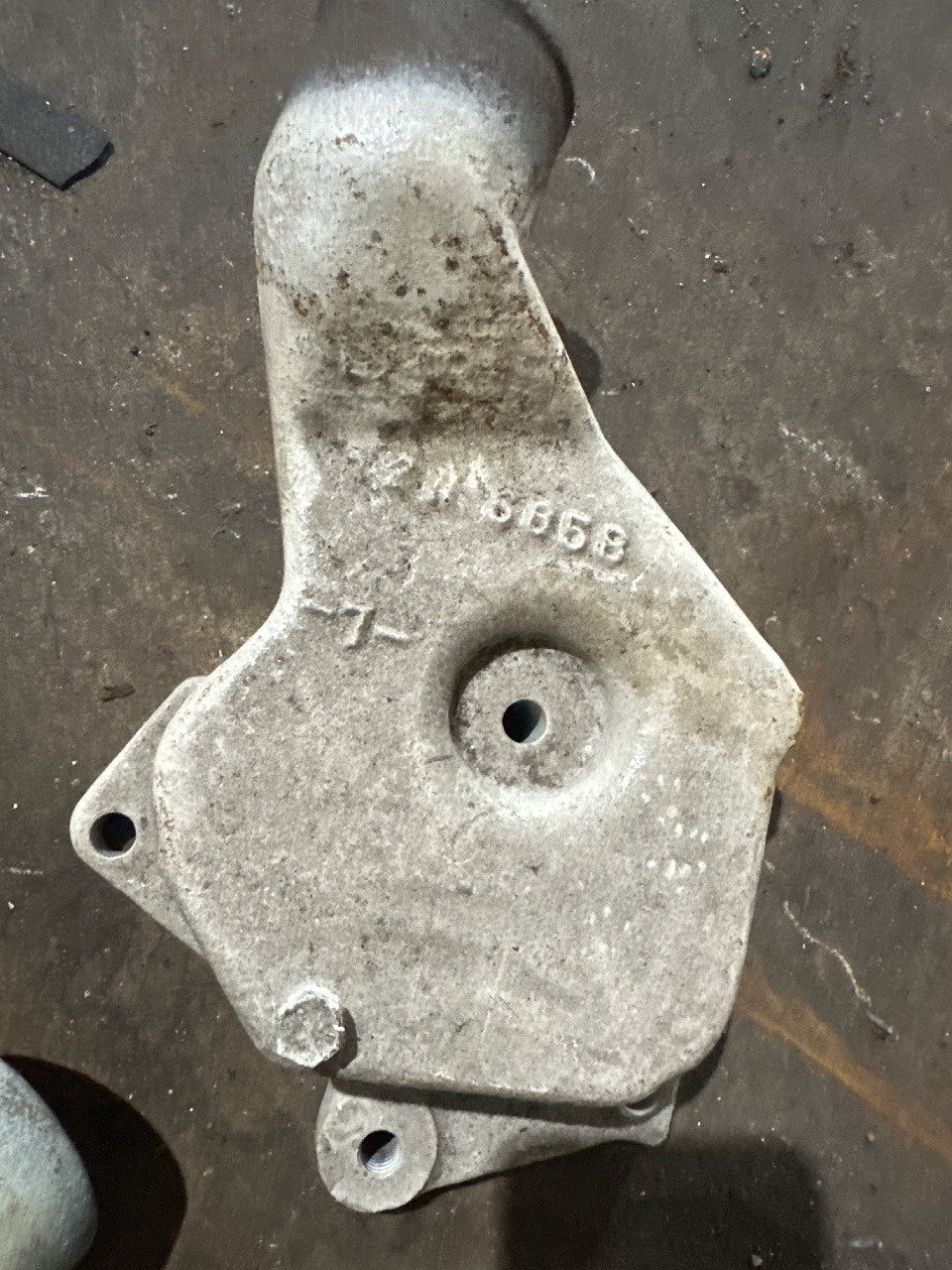 Caterpillar 2N6658 Cast Water Pump / Coolant Housing Bracket - Used