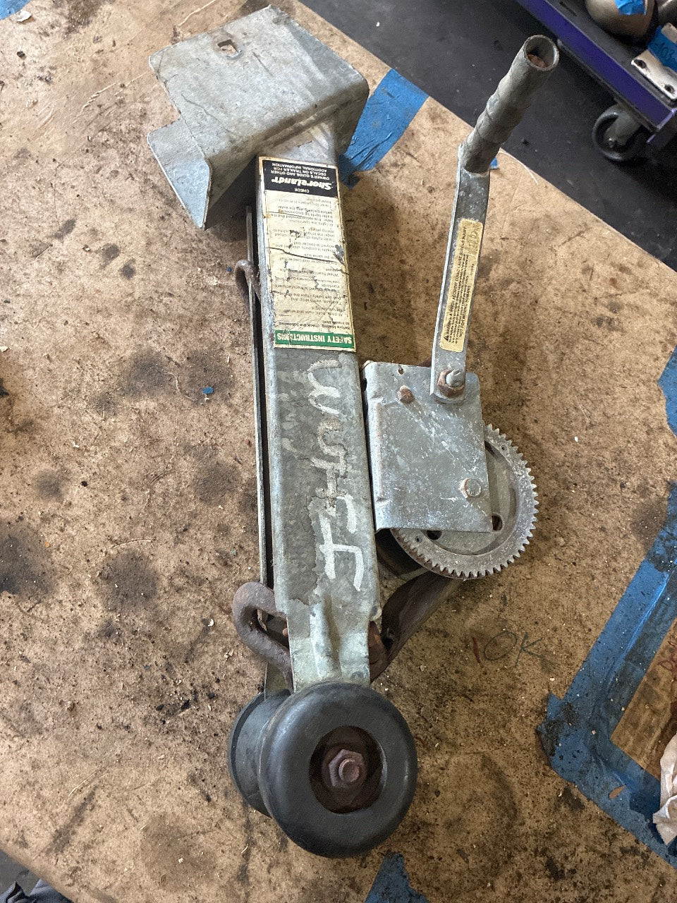 ShoreLand'r Trailer Tongue Jack with Winch Post and Bow Roller - Used