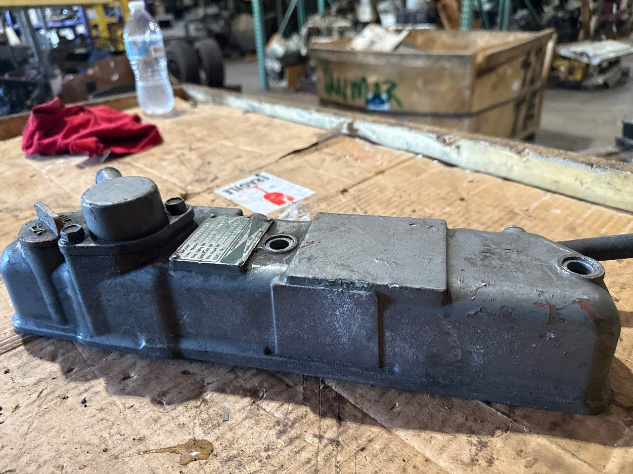 Yanmar 4JH2-TE Valve Cover / Bonnet Assy Head - Used