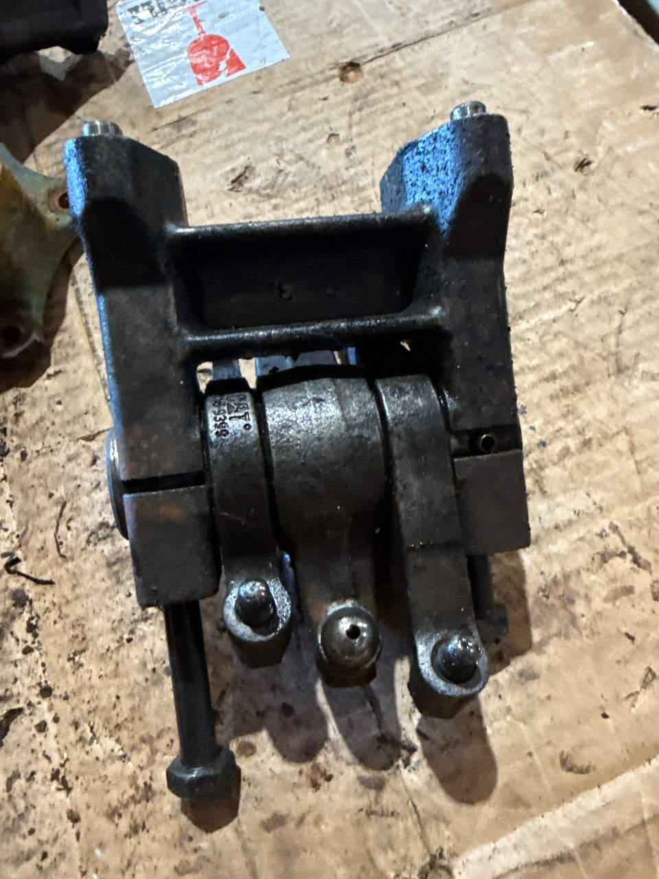 CAT Rocker Arm Assembly for 3176 / C10 / C12 Engine - Used