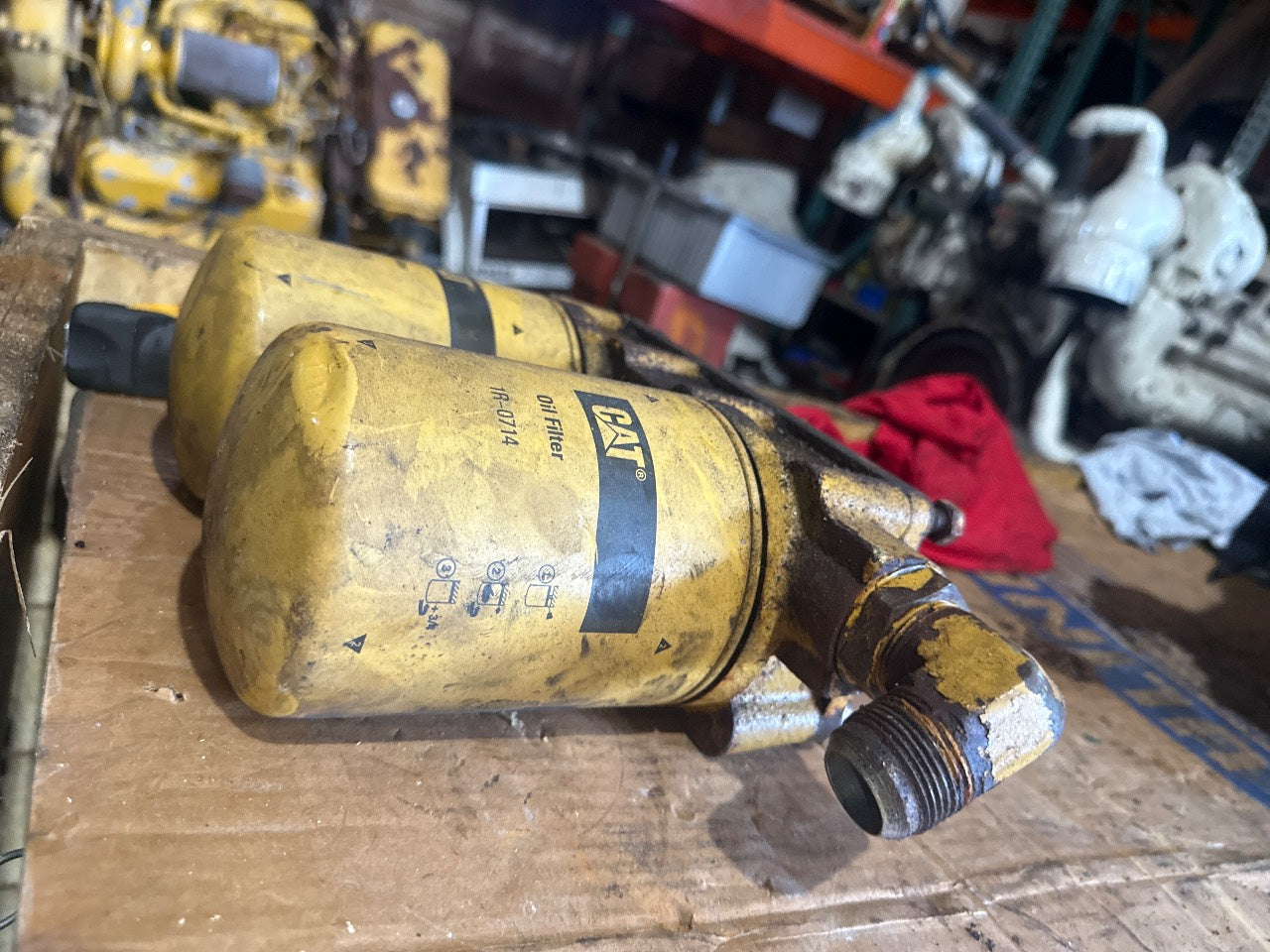 Caterpillar Dual Oil Filter Base Assembly with 1R-0714 Filters - Used