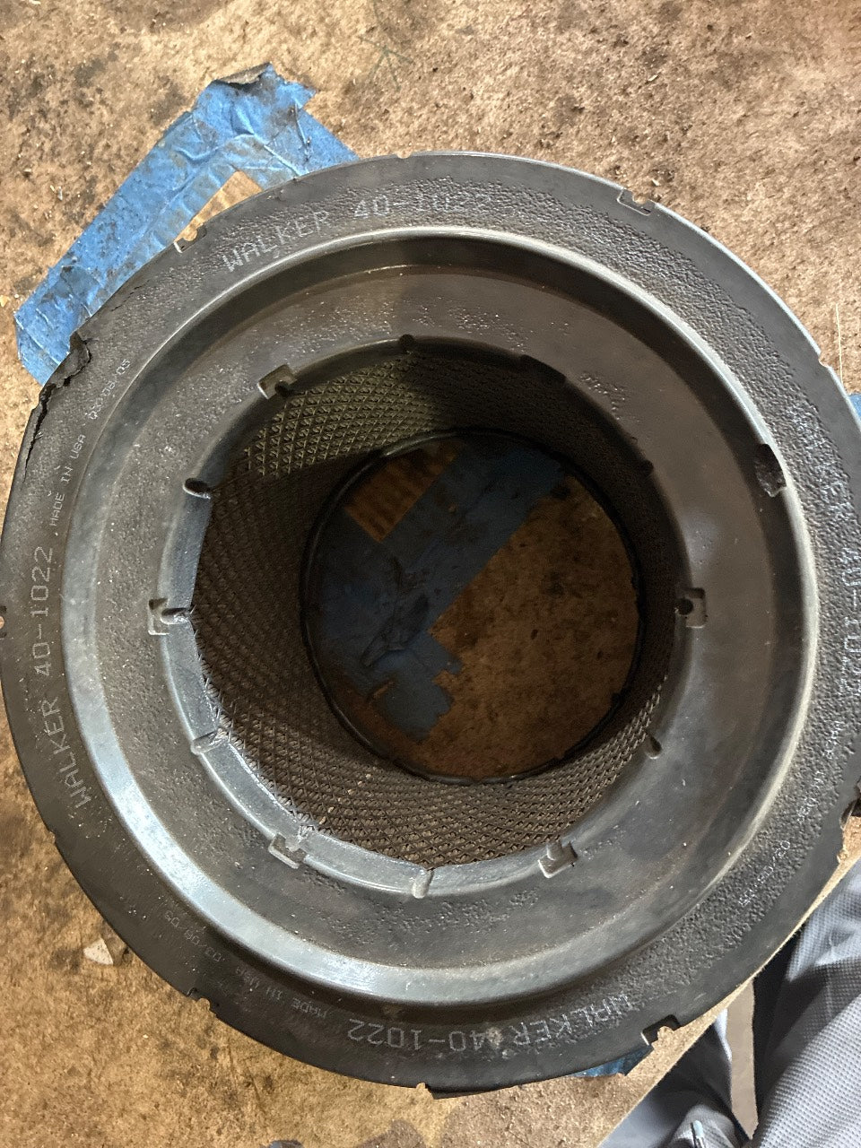Walker Airsep 40-1022 Coalescer Air Filter Element for CAT Marine Diesel - Used