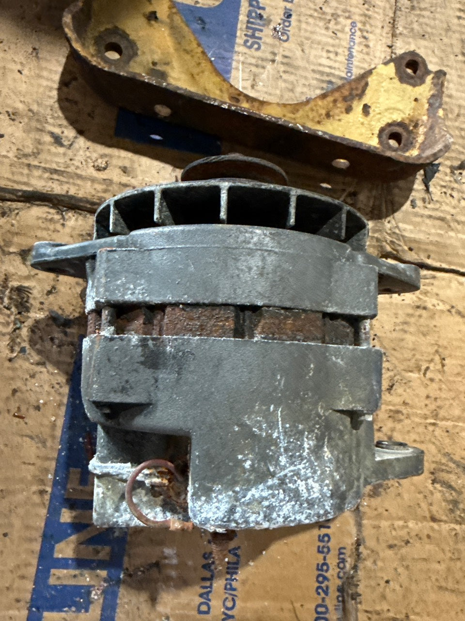 Leece-Neville 8RG2101A 12V Alternator 105-329 - Used Take-Off