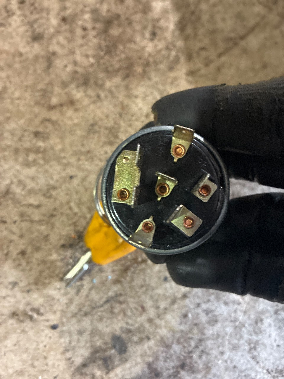 4-Position Ignition Switch with 2 Keys - Fits Clark, Hyster, Case, JCB (PN 2782017 / 2368655 / 379902) - Used