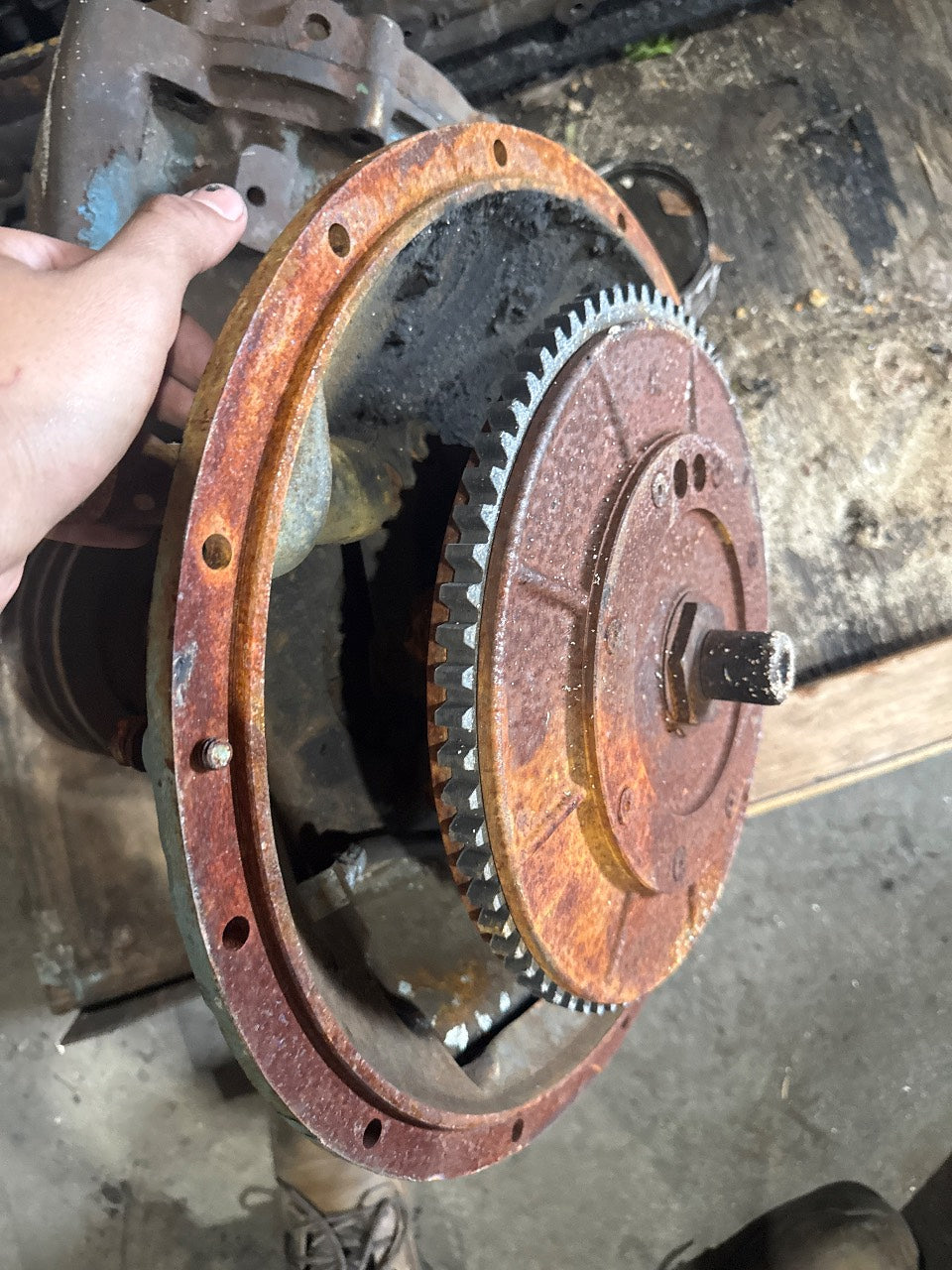 Twin Disc SP111HP3 Non-Adjustable Over-Center PTO Clutch Assembly with Flywheel & V-Belt Pulley - Used