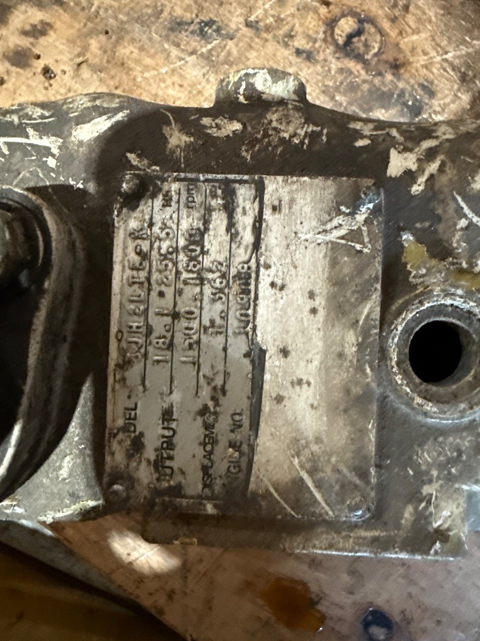 Yanmar 3JH2TE-A Valve Cover / Rocker Cover for 3JH Marine Diesel - Used