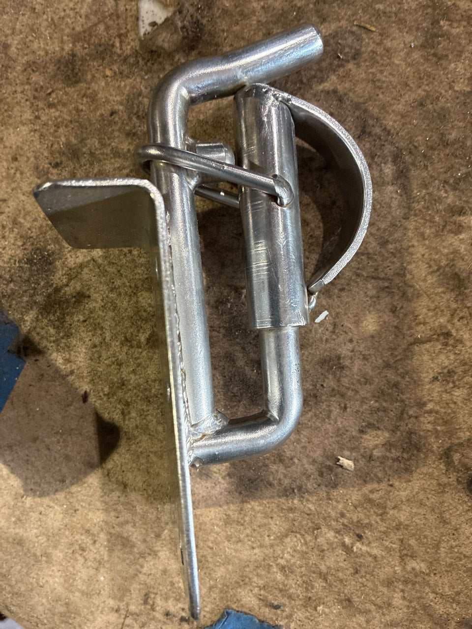 Weaver Industries Stainless Snap Davit Set with Dinghy Clamp and Mounting Hardware - Used