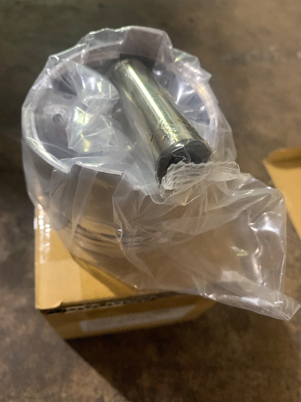 Mitsubishi L3E Piston with 18mm Wrist Pin - New