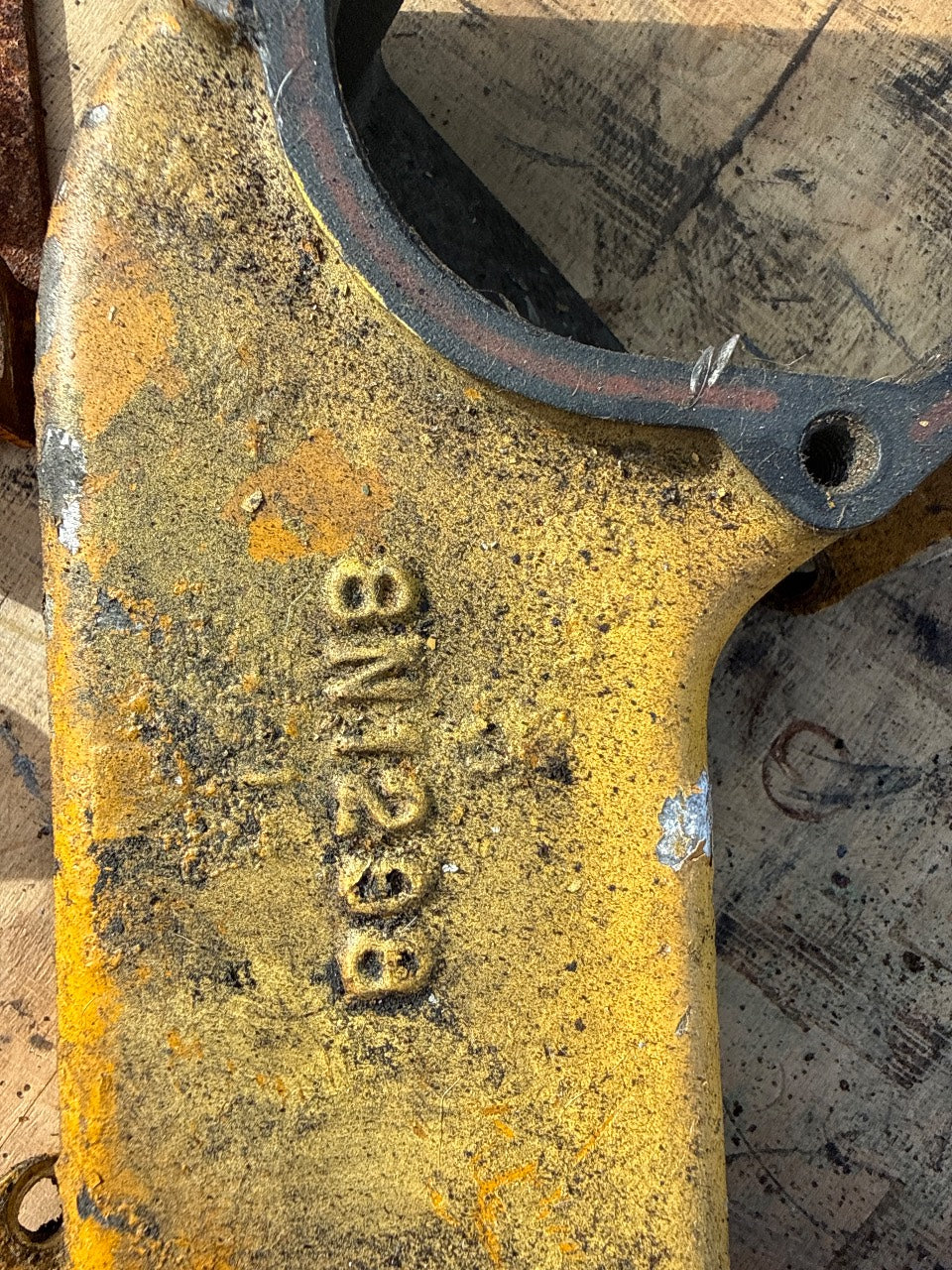 Caterpillar 8N1298 Cast Iron Support Bracket / Adapter Housing - Used