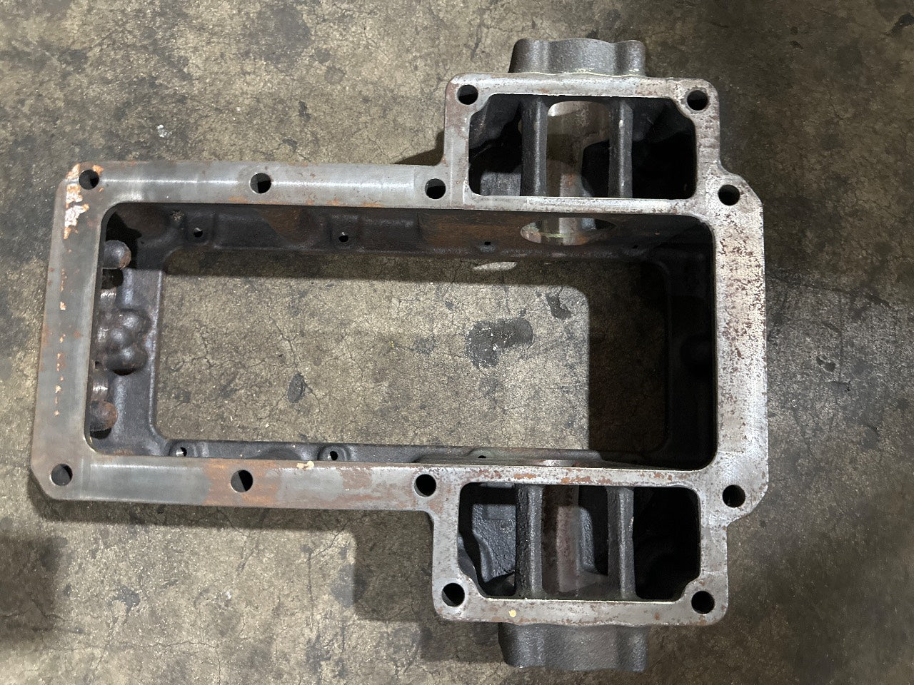 Detroit Diesel 23514481 Oil Cooler / Air Intake Housing for Series 60 - Used