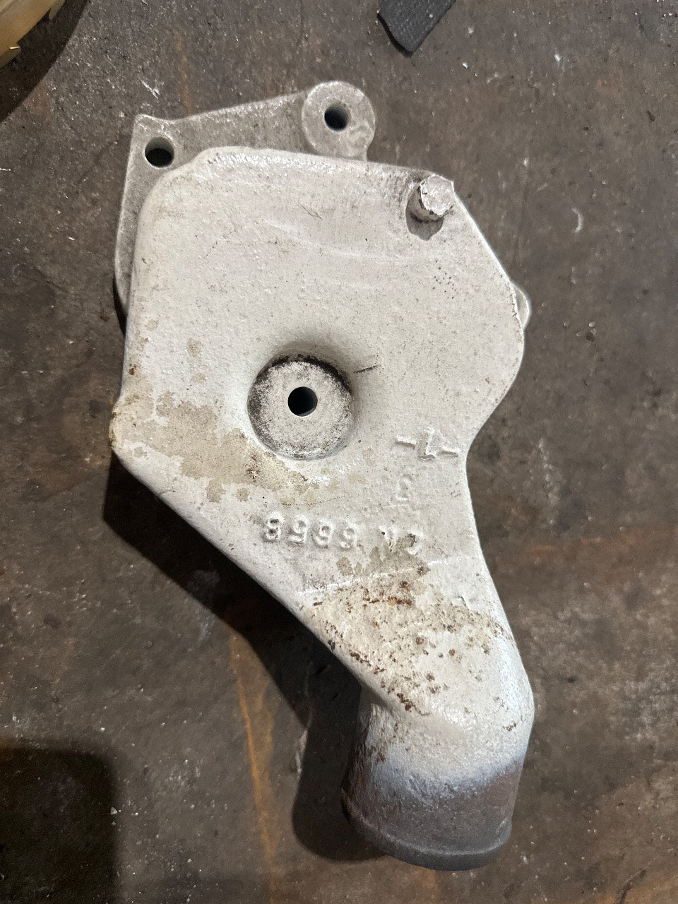 Caterpillar 2N6658 Cast Water Pump / Coolant Housing Bracket - Used