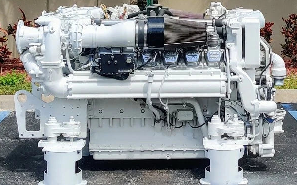 MTU / DETROIT DIESEL 12V2000, MARINE DIESEL ENGINE DDEC