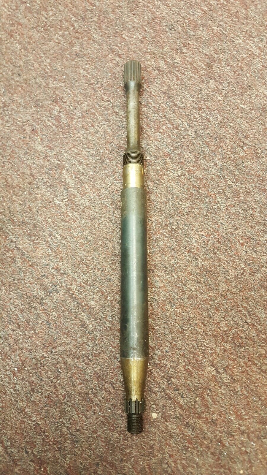 Volvo Penta 270 - 280 Vertical Shaft # 832555 NEW / OLD STOCK ORIGINAL
