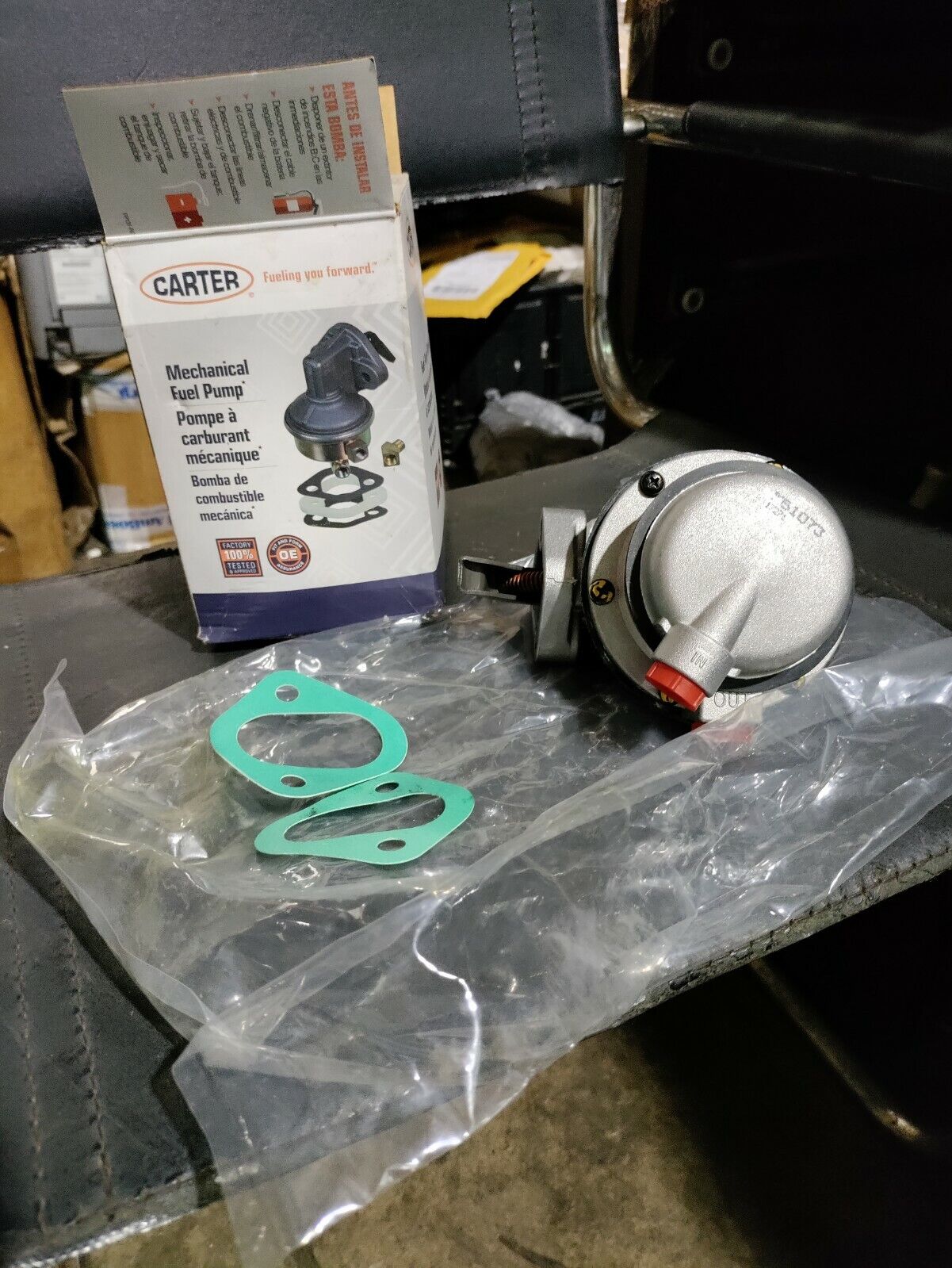NEW IN BOX CARTER MECHANICAL FUEL PUMP M6-1073 WITH GASKETS