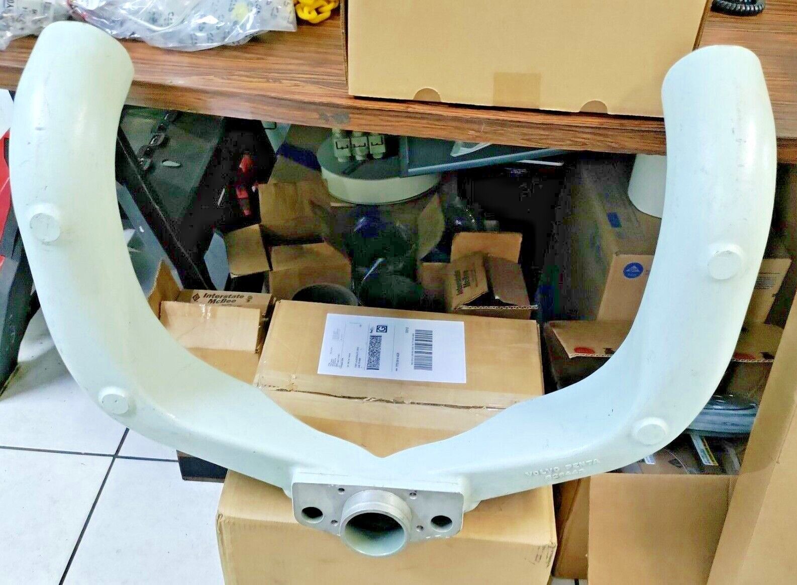 828443 VOLVO PENTA EXHAUST COLLECTOR Y PIPE NEW / OLD STOCK / FREE SHIPPING