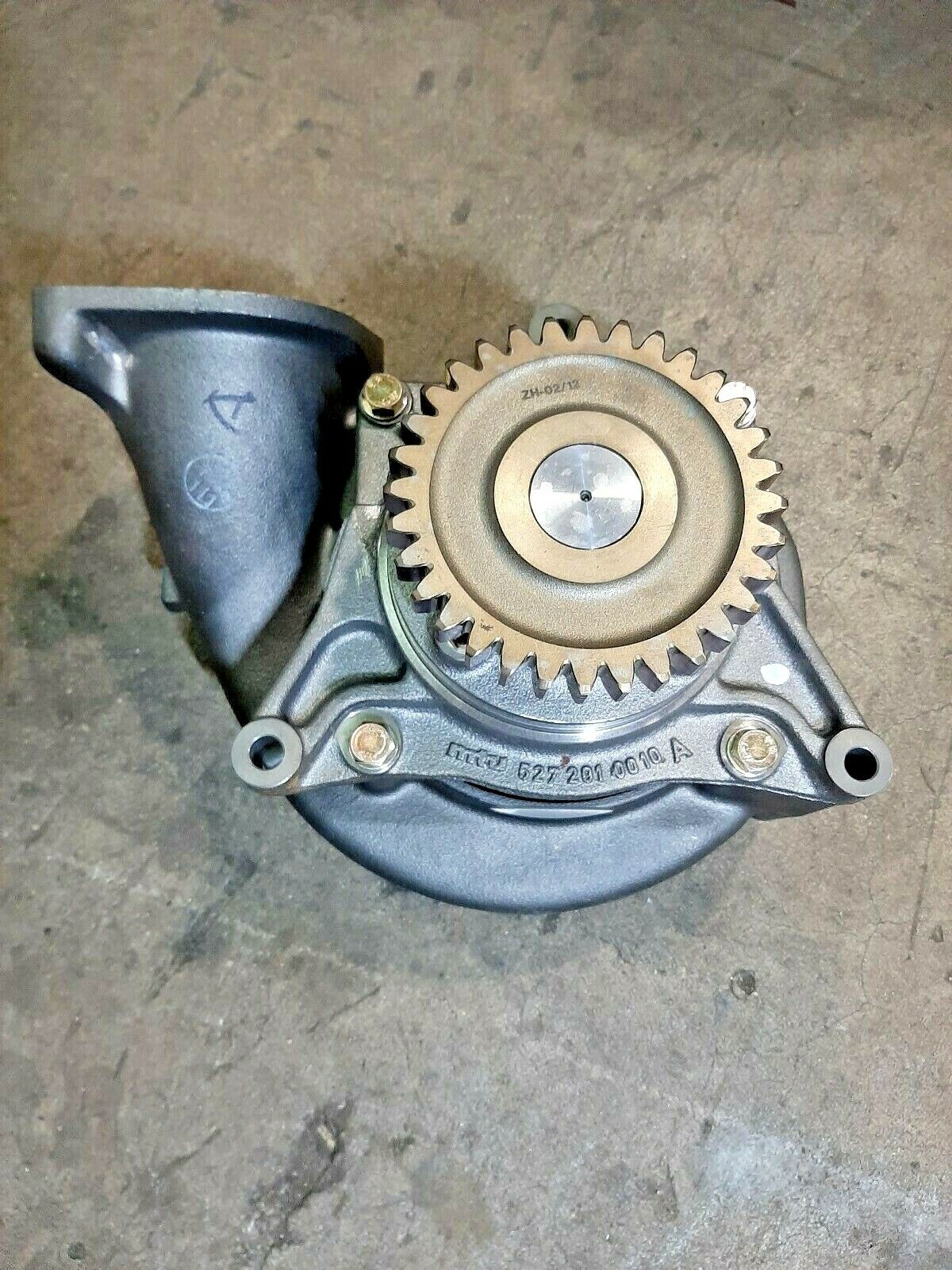 MTU WATER PUMP 524 201 0201A FOR 12V396 ENGINE ( ORIGINAL ) NEW IN BOX