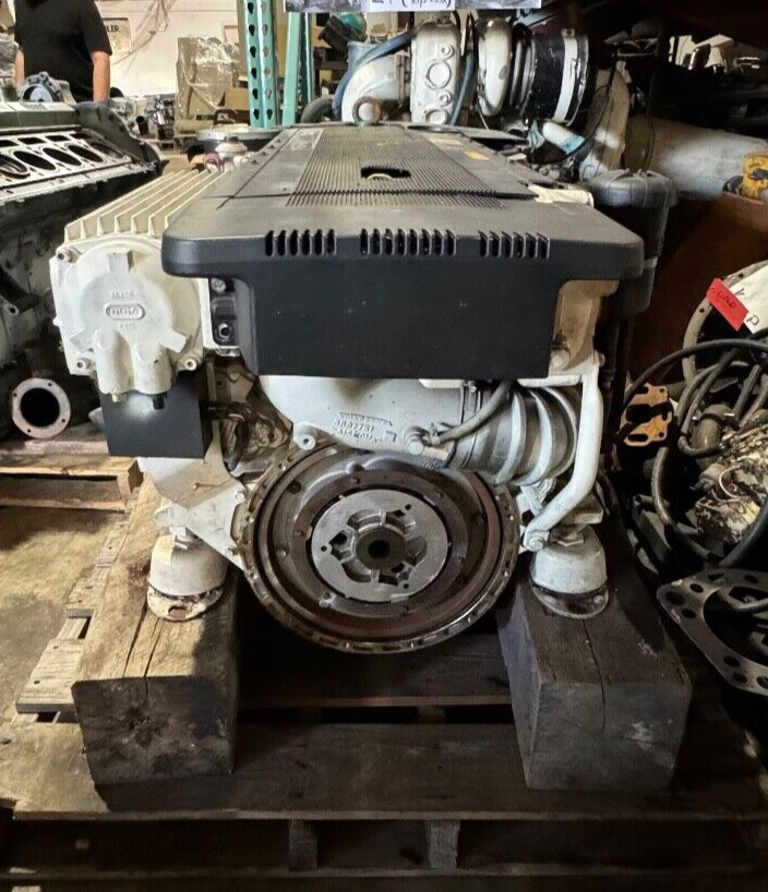 Volvo Diesel Marine Engine D6-435 KA