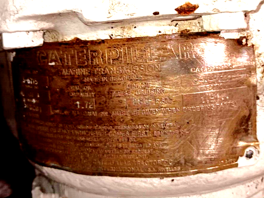 TWIN DISC MG-507-1 CATERPILLAR MARINE TRANSMISSIONS MODEL 1.51 TO 1 USED