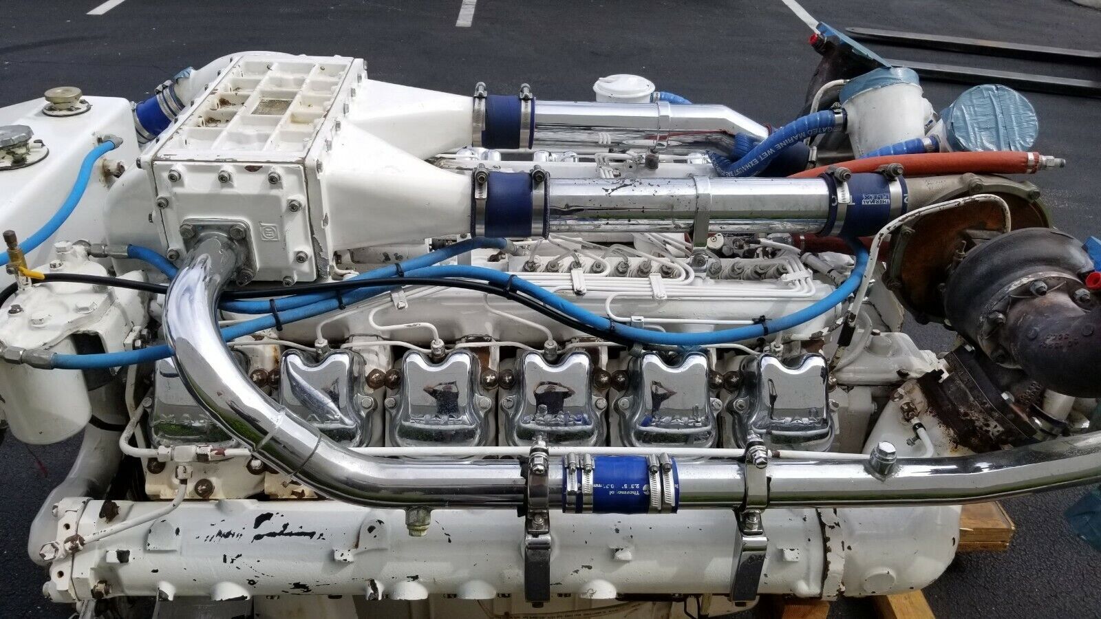 MAN D2842 LE, DIESEL MARINE ENGINE, V-12 760 HP, BOBTAIL, 1354.6 HOURS  SMOH