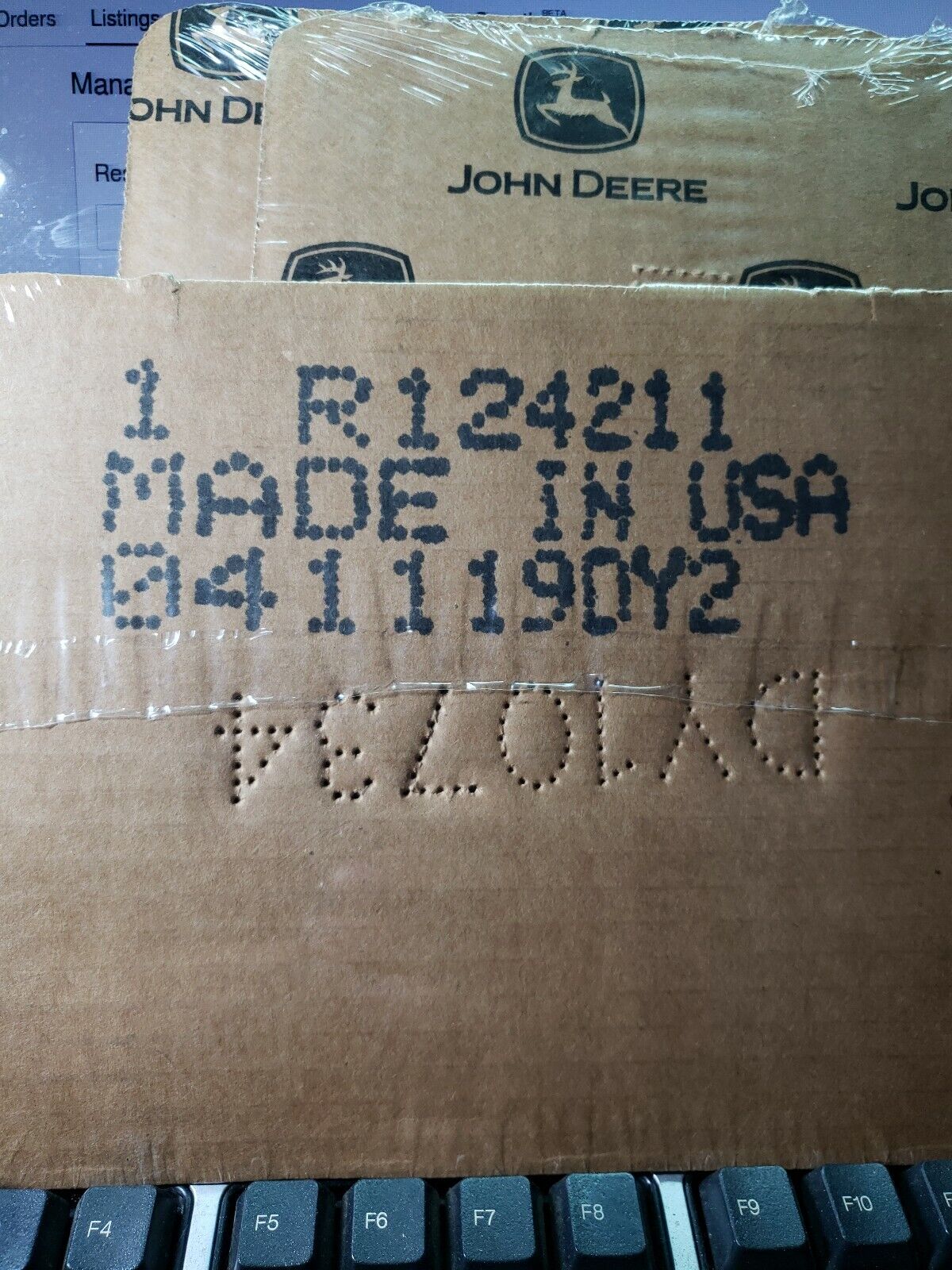 PACKET OF ( 3 ) JOHN DEERE ORIGINAL GASKETS #R124211 SPECIAL PRICING
