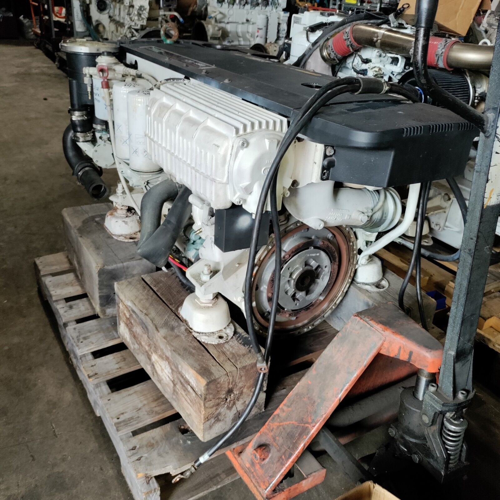 VOLVO PENTA D6-435 6CYL, TURBO CHARGED/ AFTERCOOLED DIESEL MARINE BOBTAIL ENGINE