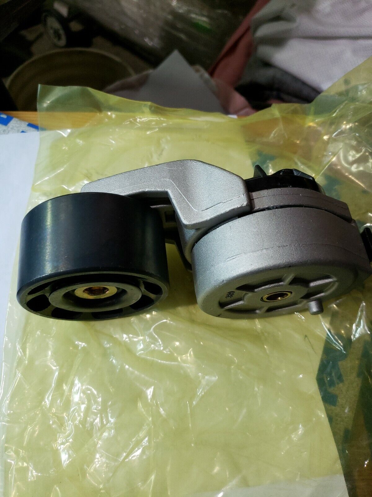 CUMMINS 6B BELT TENSIONER # 3973822 NEW